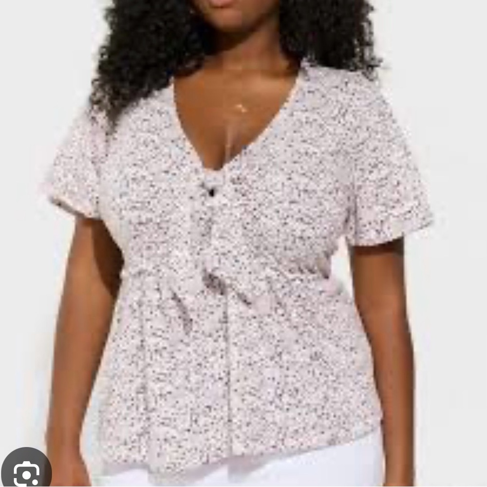 Torrid Heritage V Neck Floral Blouse